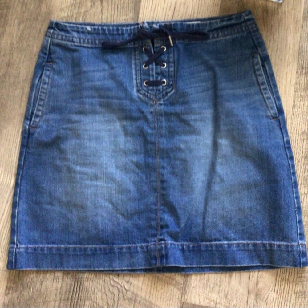 LOFT ANN TAYLOR SKIRT 🎀